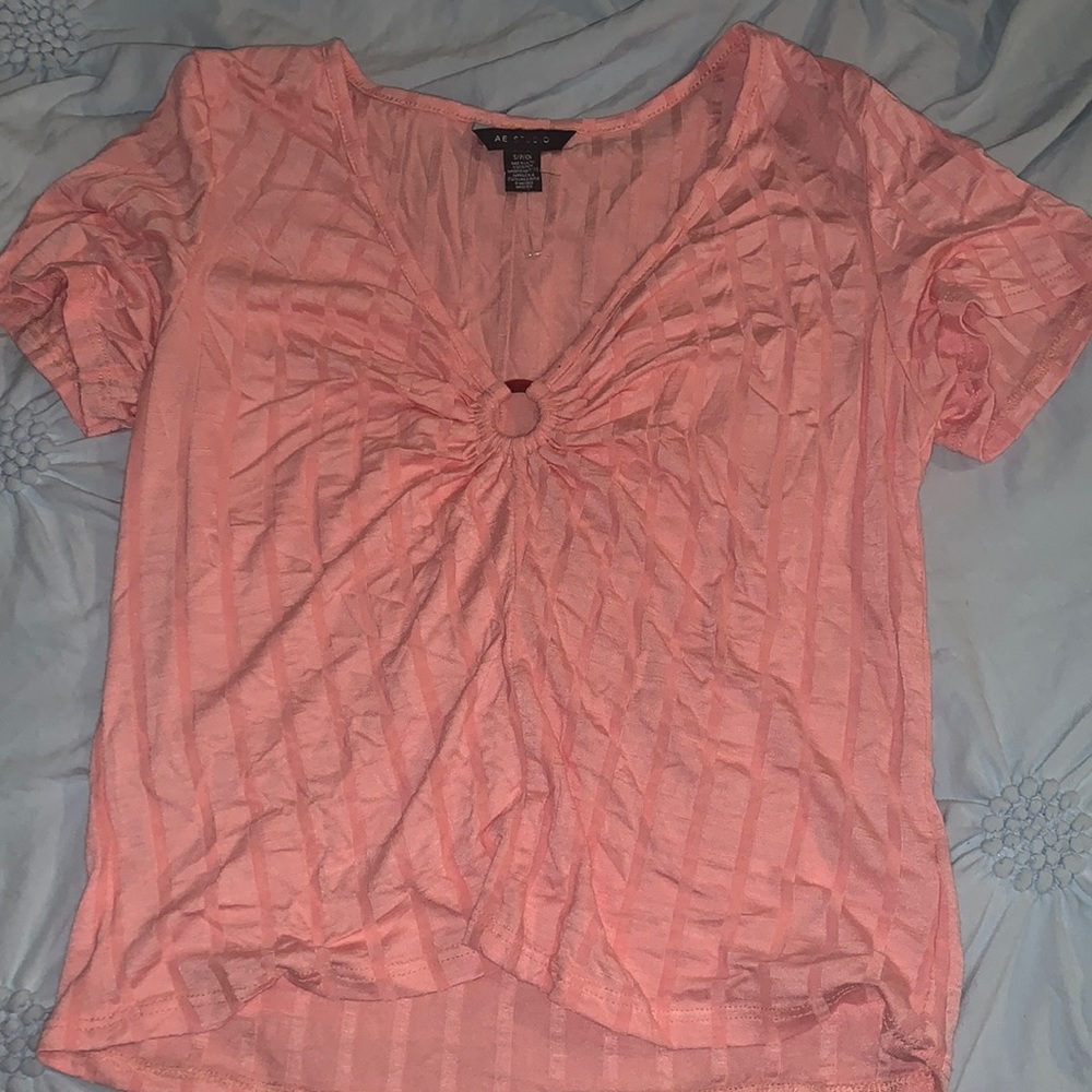 AE ring cropped t shirt